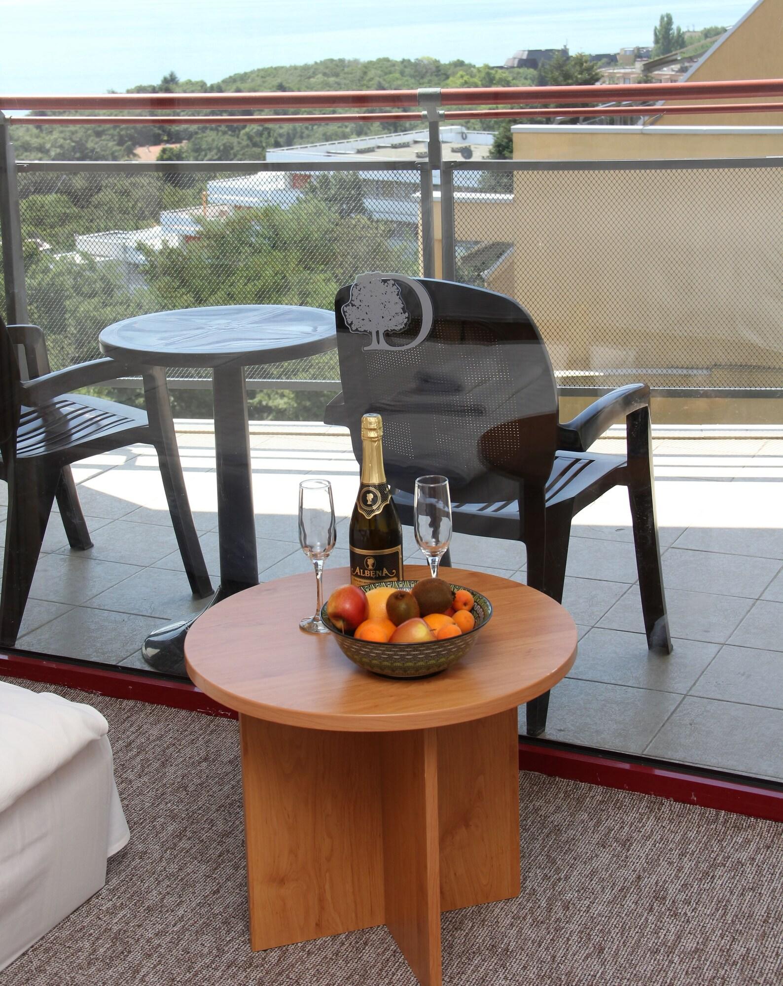 Apollo Spa Resort - Ultra All-Inclusive , Pools & Free Beach, Individual Ac In Every Room Golden Sands Exterior photo