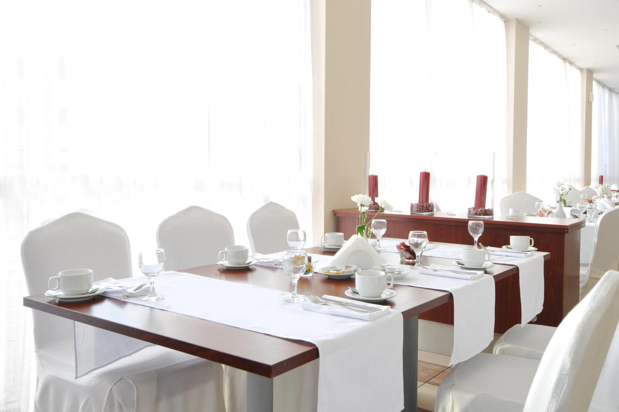 Apollo Spa Resort - Ultra All-Inclusive , Pools & Free Beach, Individual Ac In Every Room Golden Sands Exterior photo